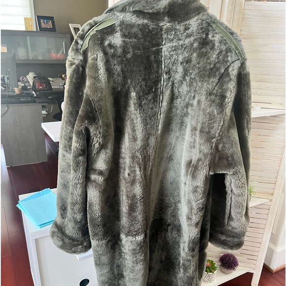 Mac Douglas Shearling Fur and Suede Coat - Picture 8 of 11